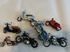 Lotto 7 giocattoli e modellini