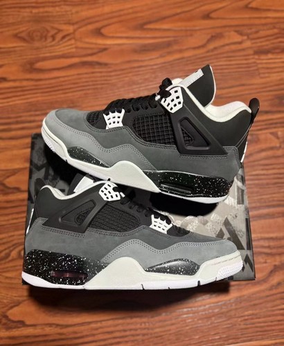Air jordan retro - 4,