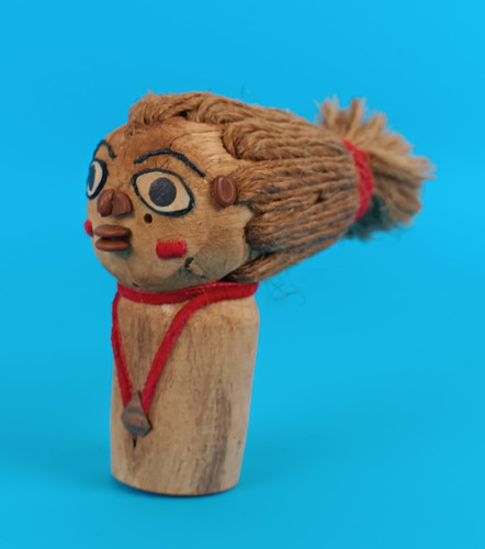 Doll bottle cap - -,