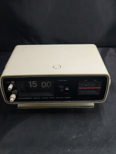 Vintage radiosveglia - vintage, fm