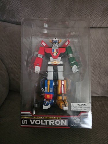 Toynami voltron defender of - toynami,