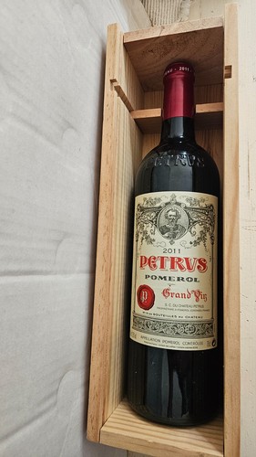 Bouteille chateau petrus - 1,