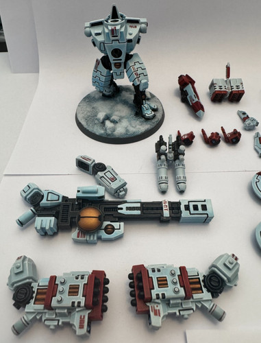 Warhammer 40k painted tau - warhammer,