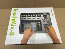 QSC Touchmix 8 mixer digitale