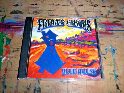 Fridas circus blue house - circus,
