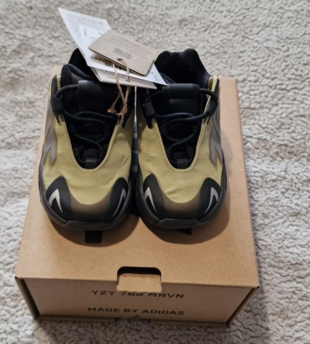 Nuovo yeezy 700 mnvn - *nuovo*, neonati