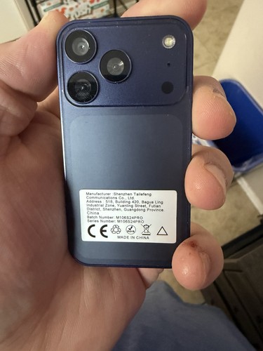 Smartphone piccolo sbloccato - ,