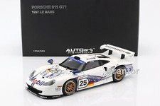 1:18 AUTOart Porsche 911 GT1