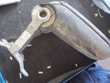 BRACCIOLO ANT. SX	4B0864207C   VW Passat 5^Serie '96-'05 P4-SC3-17