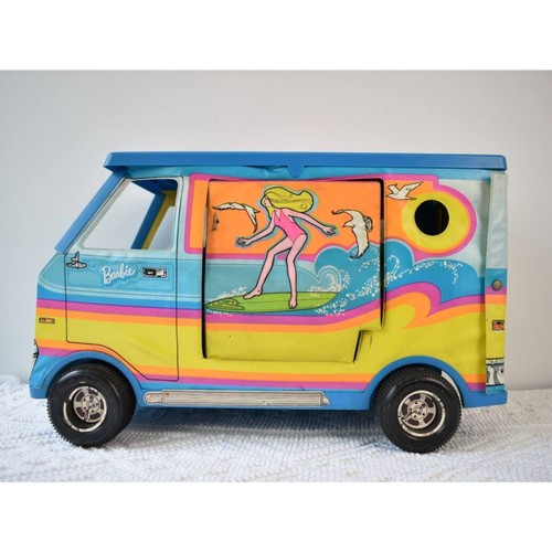 Barbie beach van camper bus - van,