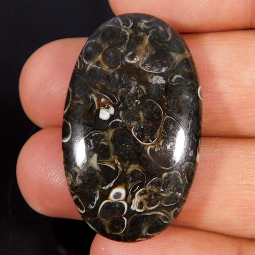 Pietra preziosa - ct,