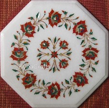 Divano in marmo bianco