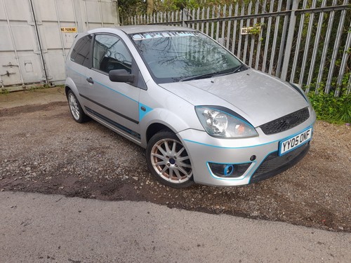 Ford fiesta mk6 zetec - ford,