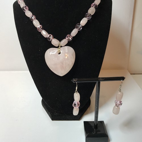 Puffy heart rose quartz - puffy,