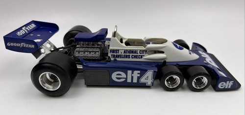 Auto corsa burago 2102 - da, 1:14