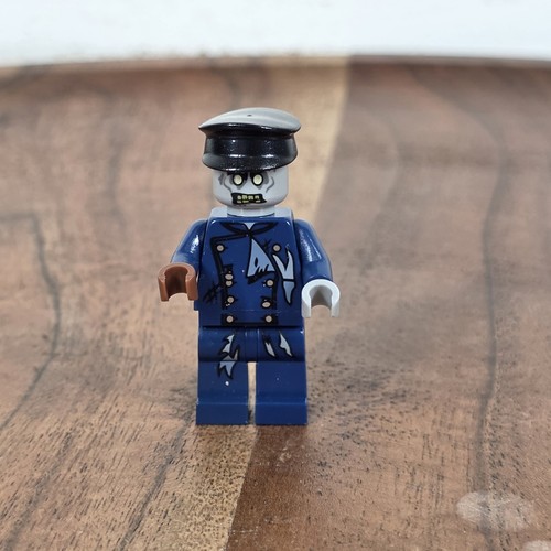 Lego zombie driver minifigure - zombie,