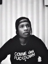 T-shirt Comme Des Fuckdown