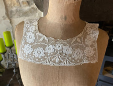 fine XIX inizio XX - COLLETTO CARRE IN RETE RICAMATO - RICAMO PIZZO