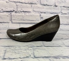 Clarks Women's 7.5 Wide Flores