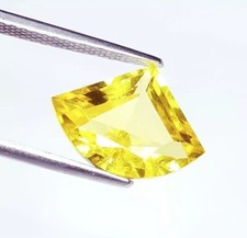 Amazing Yellow Sapphire Fancy