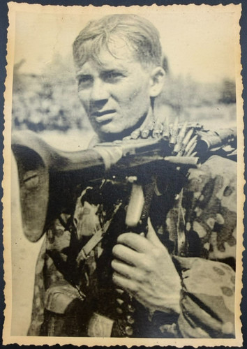 Soldato tedesco con - , mg34