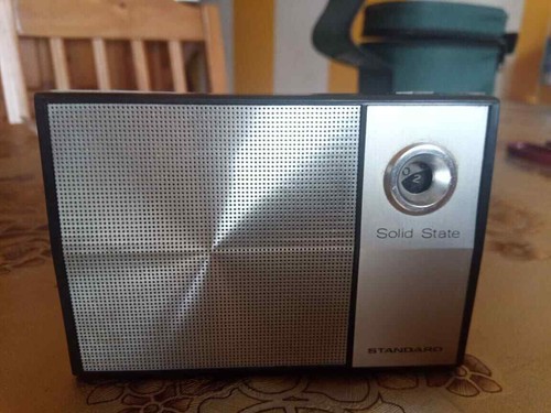 Radio vintage solid state - solid,