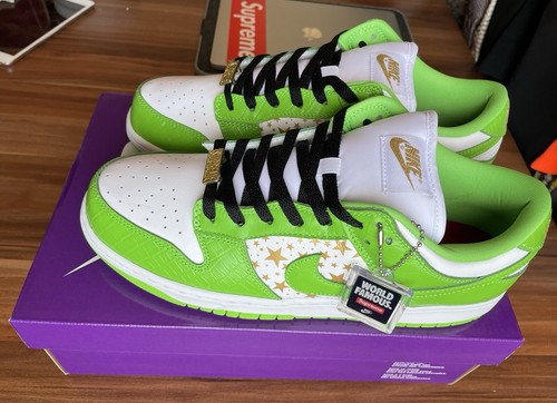Supreme nike dunk low - supreme,