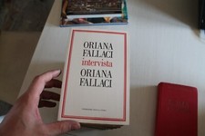 Oriana fallaci intervista oriana fallaci - i libri del corriere della sera