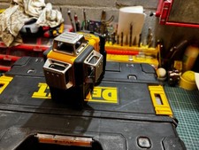 Livella laser dewalt - livella,