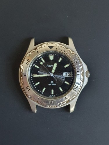 Difettoso orologio da polso - difettoso,