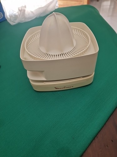Spremiagrumi elettrico - spremiagrumi,