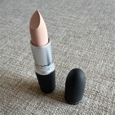 MAC Cosmetics Powder Kiss