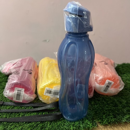 Tupperware piccola bottiglia