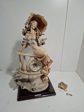 scultura  intitolata "Summer