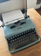 Vintage Olivetti Underwood