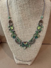 Collana di perline stile