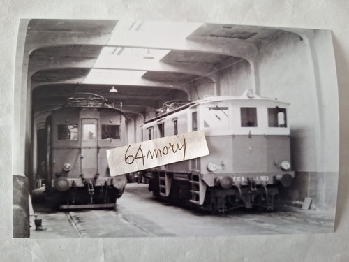Fotografia deposito locomotive - fotografia,