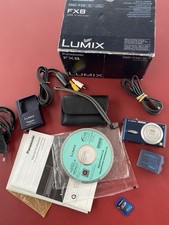 Panasonic Lumix DMC-FX8 Bleu avec  batterie neuve et chargeur