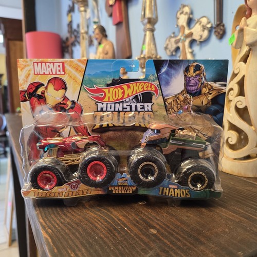 Hot wheels monster trucks - hot, /