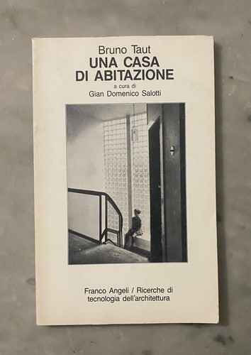 Una casa abitazione di - abitazione,