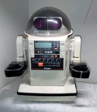 TOMY Omnibot 1984 con telecomando