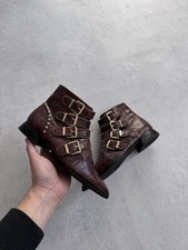 Stivali con cintura vintage