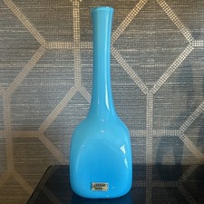 Vaso moderno metà secolo Ekenas vibrante in vetro artistico azzurro chiaro.