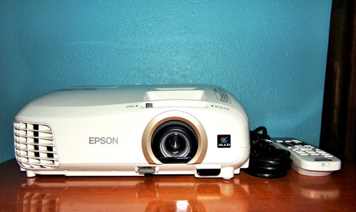 Proiettore epson home cinema - epson,