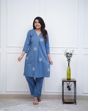 kurti e pantaloni di classe