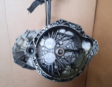 CAMBIO MECCANICO 6 MARCE g9ux70  renault trafic II  DCI  2.5 ANNO 2006 A 2014