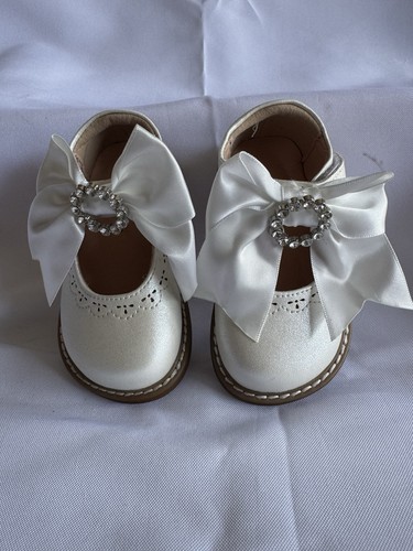 Scarpe nedaan bianche nuove - scarpe,