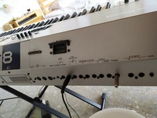 YAMAHA MOTIF8 + REGALO PEDALE SUSTAIN (SPEDIZIONE NON DISPONIBILE)