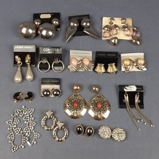 Lotto di Orecchini Gioielli Assortiti Stili Misti Collezione Bigiotteria Vintage