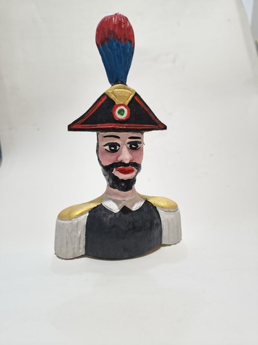 Carabiniere mezzo busto - mezzo,